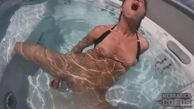 Rooftop Jacuzzi Underwater Dildo Masturbating Gabriela Lati Wet Self Love - Gabriella Lati (She Seduced Me, Big Natural Tits) [2023 | FullHD]