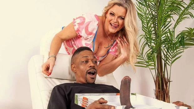 Hungry Blonde Niki Gets A Huge Dick In Her Mouth Instead Of A Large Pizza - Blonde Niki (Sex Mex, Son's Friend) [2024 | FullHD]
