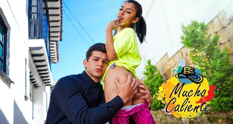 Latina chick VS the waiter - Lola Canales (Big Dick, Sex Toys) [2024 | FullHD]